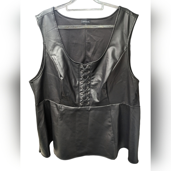 Torrid Faux Leather Lace-Up Peplum Top Sz 5 - Picture 1 of 9